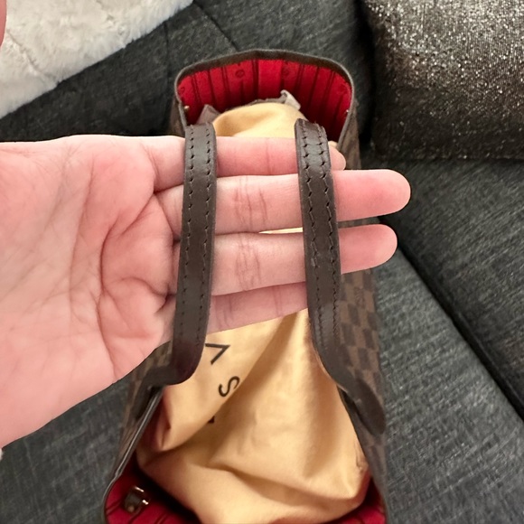 Authentic Louis Vuitton MM Damier Ebene - Picture 13 of 16